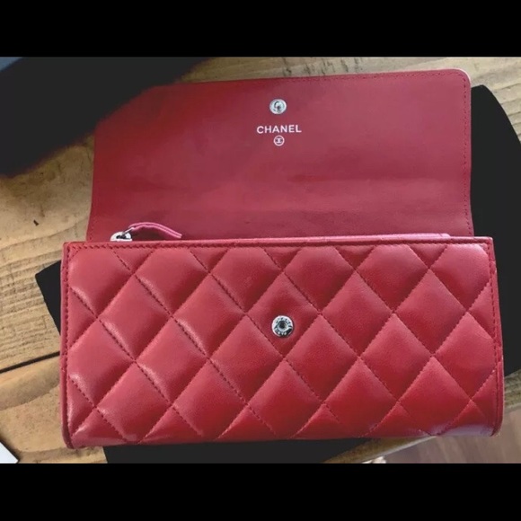 ❤️Authentic Chanel Lambskin Quilted Leather Wallet - Picture 4 of 12